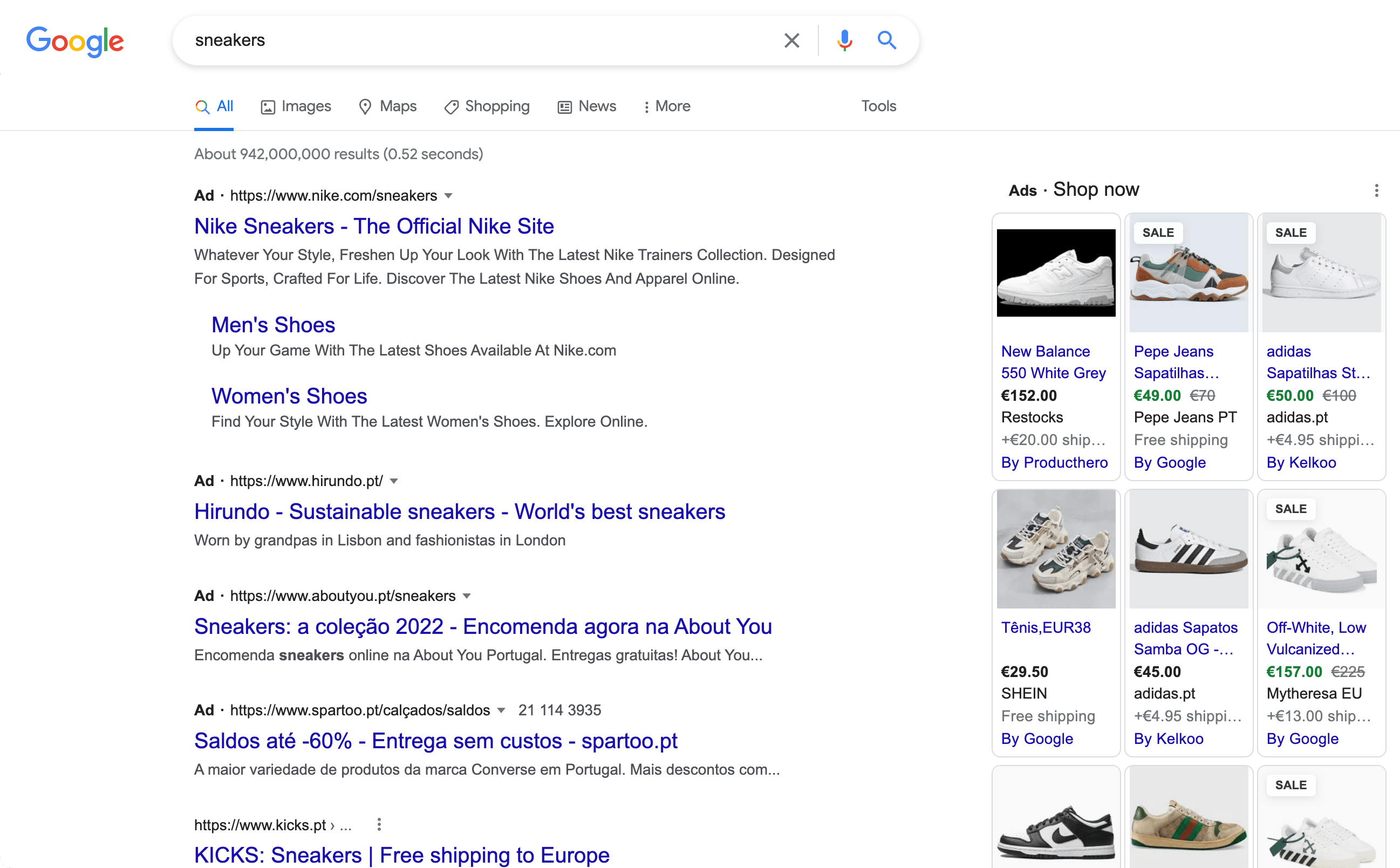 Google SERP for the query sneakers.